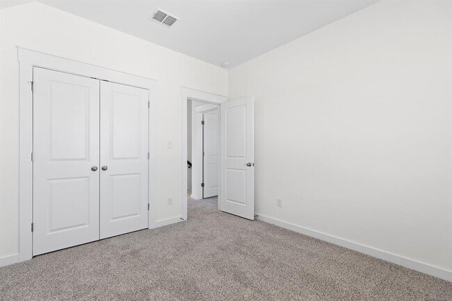 Building Photo - 120 Hartson Dr