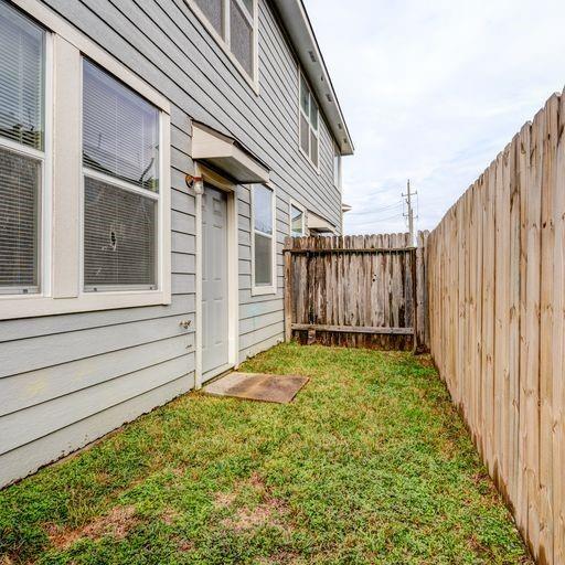Building Photo - 6130 Yorkglen Manor Ln