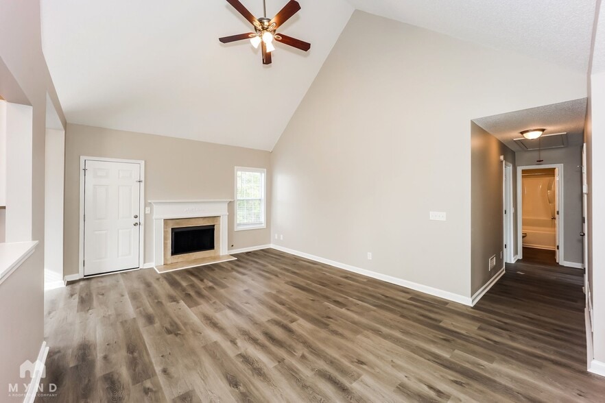 Building Photo - 17 Richmond Dr