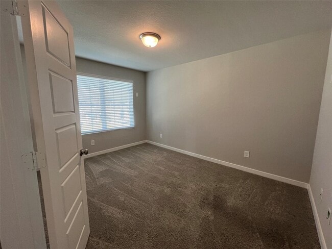 Building Photo - 2611 Colorado Crk Dr