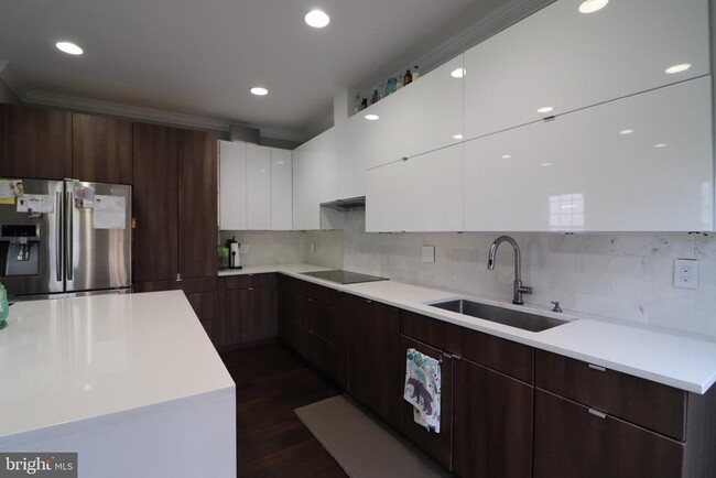 Building Photo - 13172 Ashnut Ln
