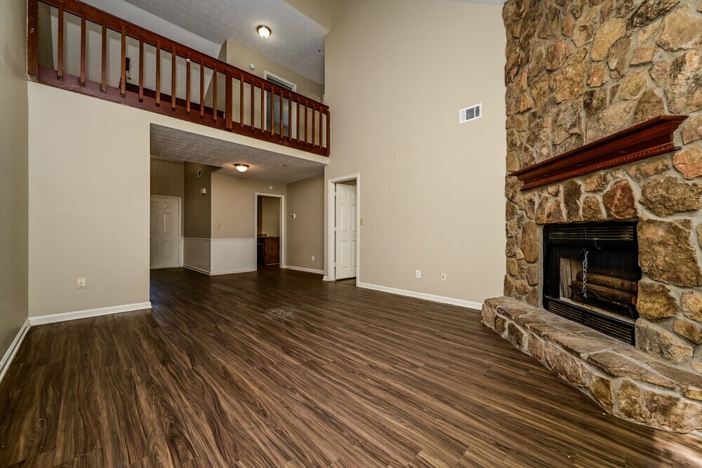 Building Photo - 5796 Trent Walk Dr