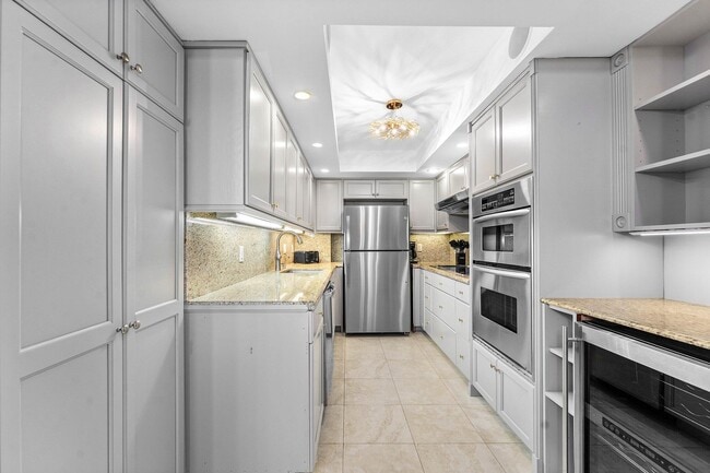 Building Photo - 3450 S Ocean Blvd