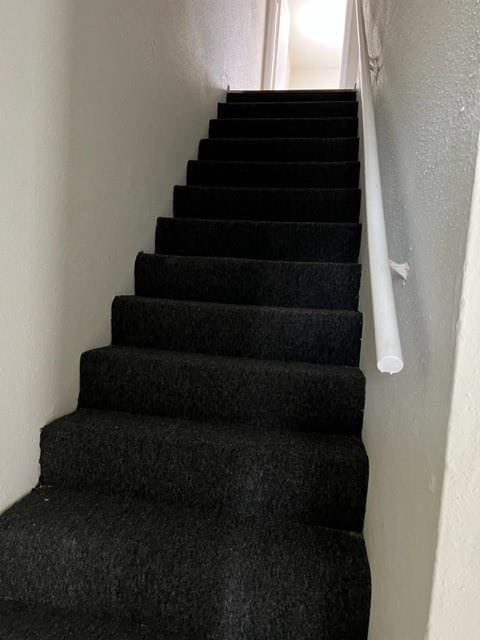 Building Photo - 12203 Ormandy St