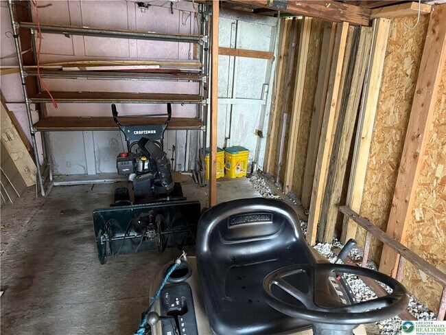 Building Photo - 5029 Grammes Rd