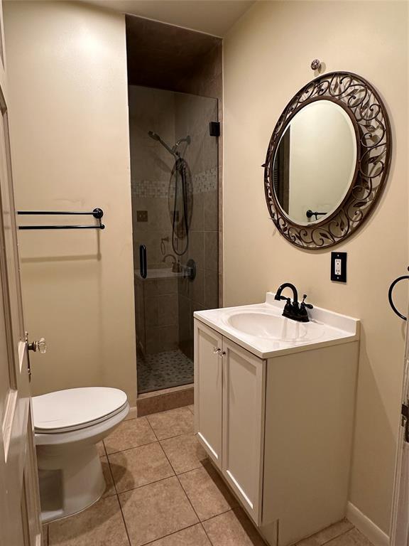 Building Photo - 709 W 34th St