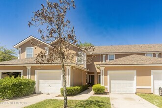 Building Photo - 762 Scrub Jay Dr