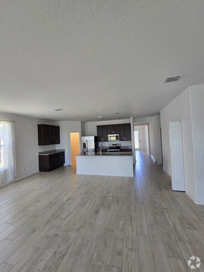 Building Photo - 740 Boughton Way
