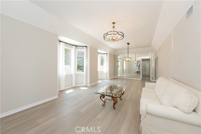 Building Photo - 2836 N Kingsgate Dr