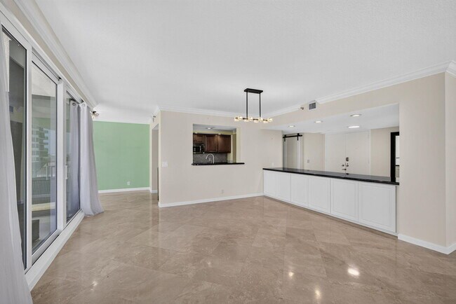 Building Photo - 4000 N Ocean Dr