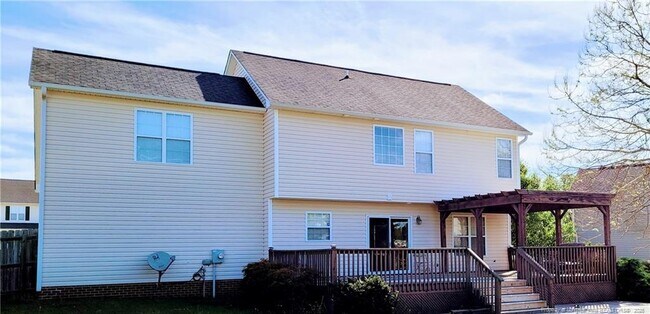 Building Photo - 84 Gloucester Ct