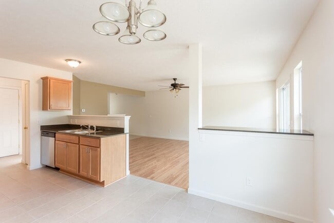 Building Photo - 6 Sunpath Wy