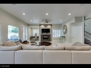Building Photo - 2609 Sun Reef Rd
