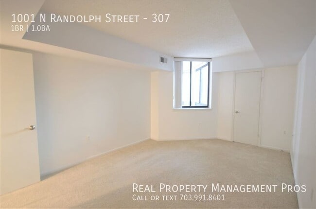 Building Photo - 1001 N Randolph St