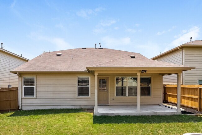 Building Photo - 3418 Maguey Trail