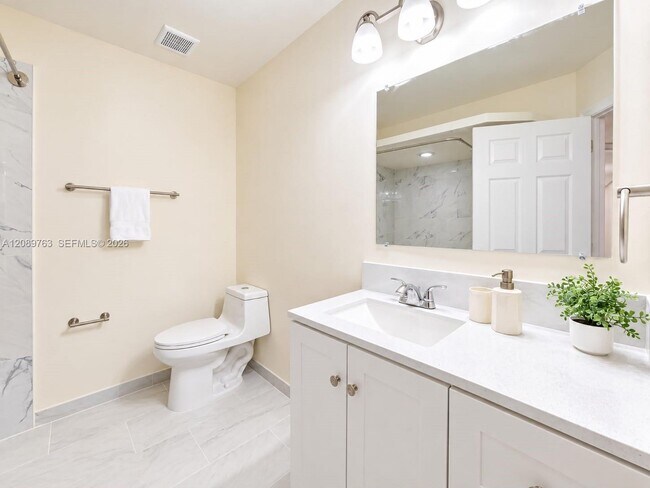 Building Photo - 130 SW 109th Ave