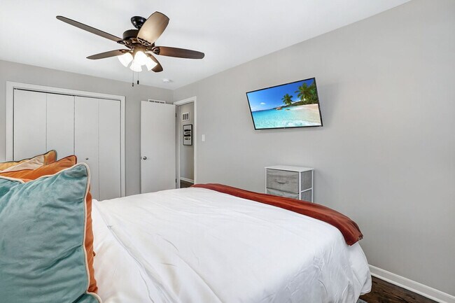 Building Photo - 18101 Marlin Ln