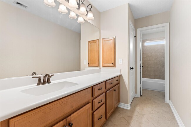 Building Photo - 14738 E Apricot Blush Ct