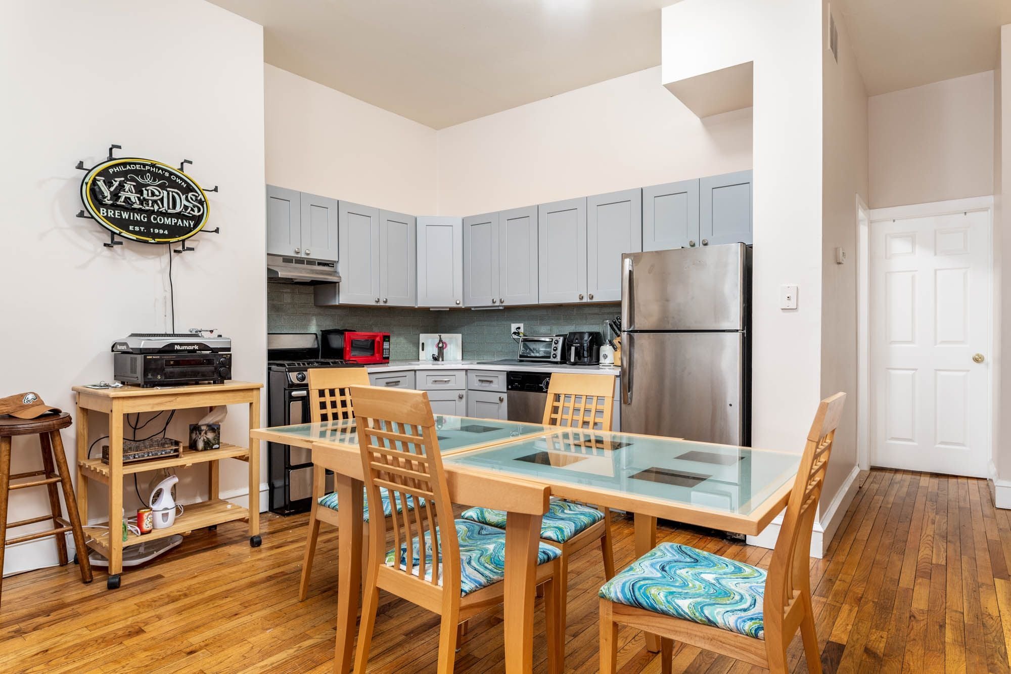 Kitchen - 415 Fairmount Ave