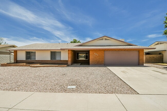 Building Photo - 301 E Keogh Dr