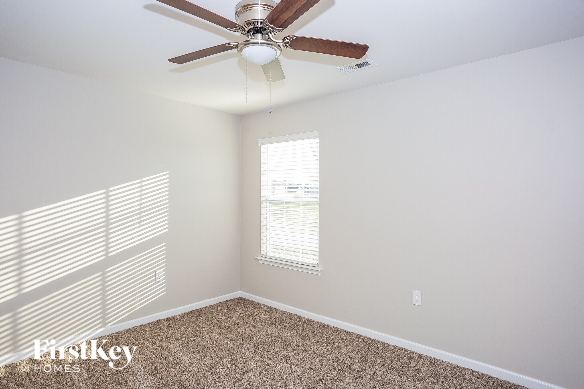 Building Photo - 1267 Kent Downs Ave SW