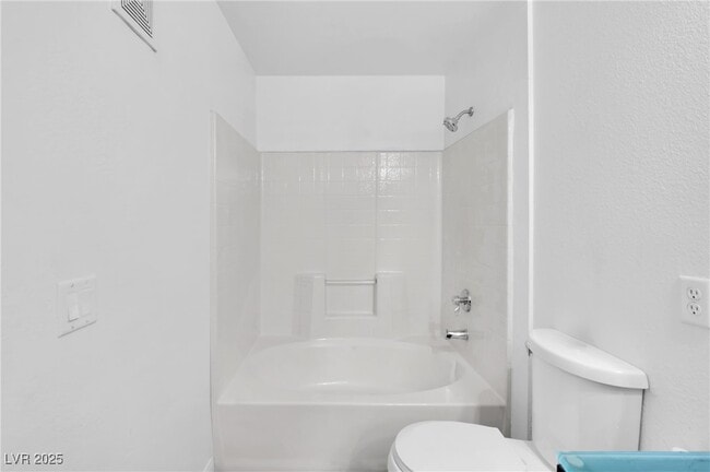 Building Photo - 3054 Tarpon Dr