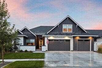 Building Photo - 8462 W Suttle Lake Dr