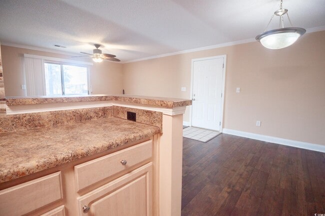 Building Photo - 3774 Hitchcock Way