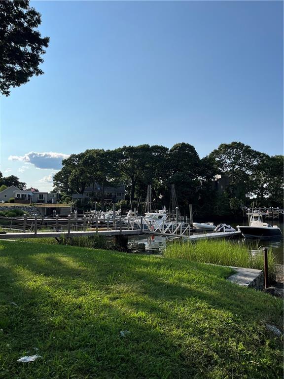 Building Photo - 7 Cove Rd