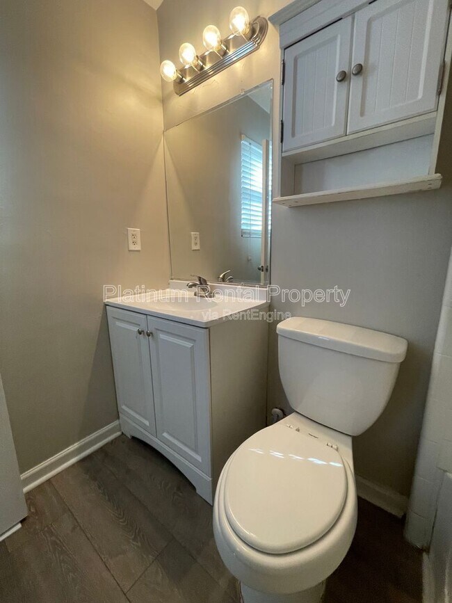 Building Photo - 3575 Kennesaw Station Dr