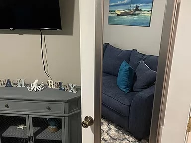 Building Photo - 313 Texas Ave