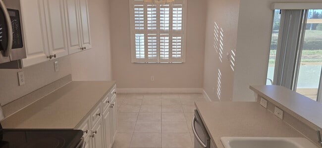 Building Photo - 2919 Crestwood Ter