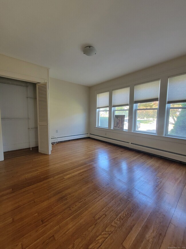 Building Photo - 107 Birdsey Ave
