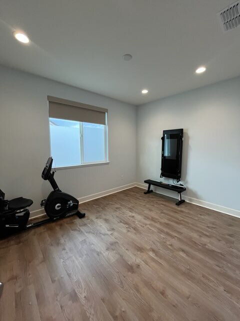 Building Photo - "Spacious 4-Bedroom Retreat with Elegant Granite Touches on Crepe Myrtle Lane!"