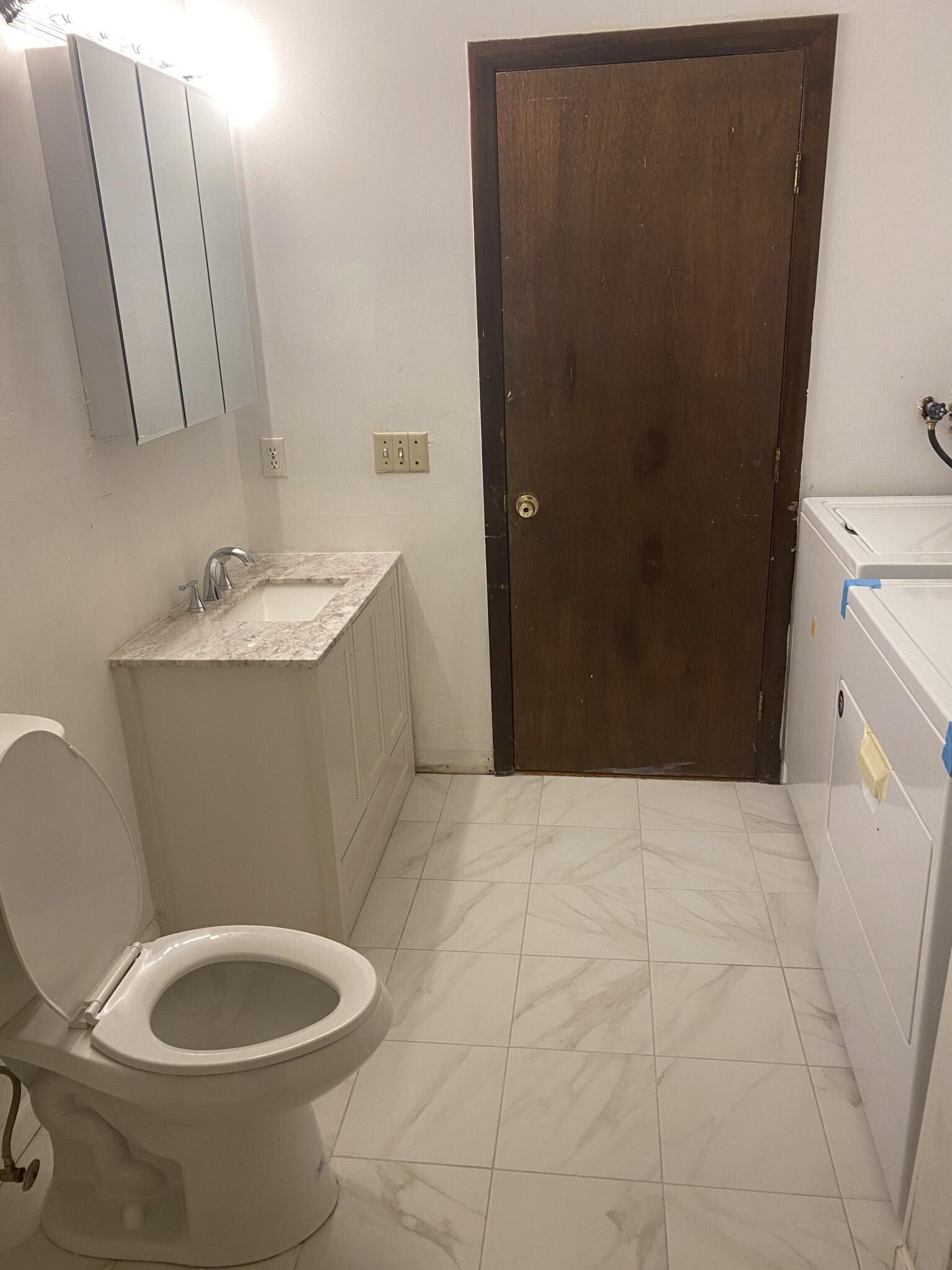 Building Photo - 606 Columbus Ave