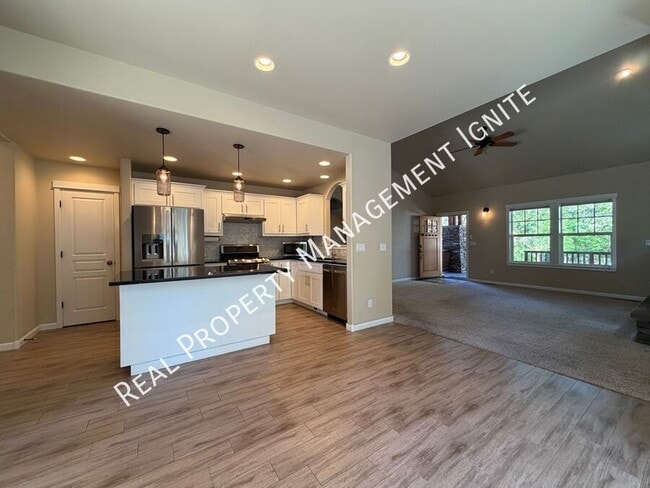 Building Photo - 2447 NW Shields Dr
