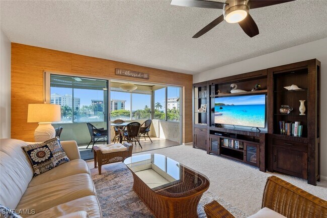 Building Photo - 3420 Gulf Shore Blvd N