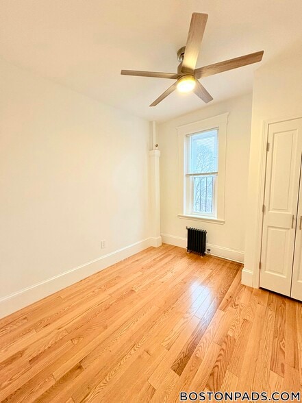 Building Photo - 175 Hemenway St