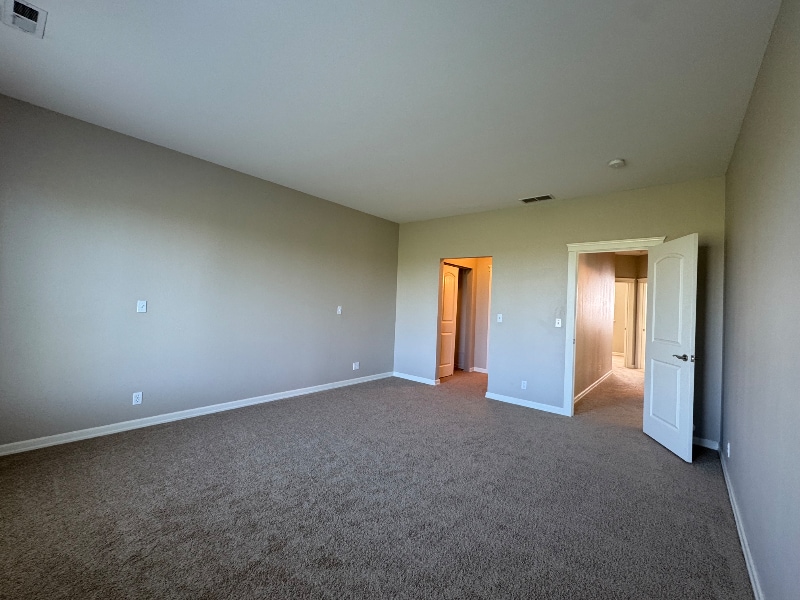 Building Photo - 7808 S Parway Ln