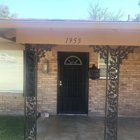 Building Photo - 1955 Milam St