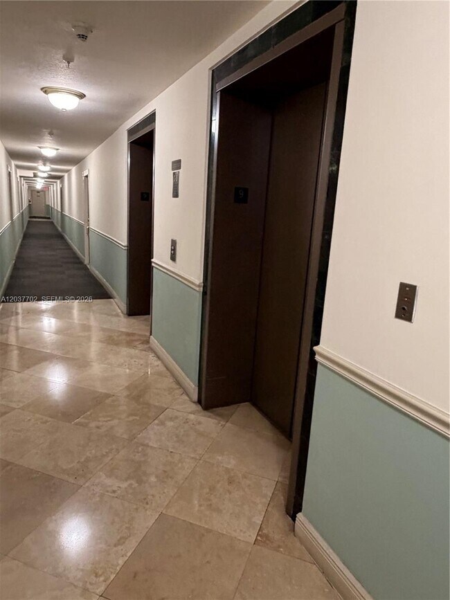 Building Photo - 3500 Coral Wy