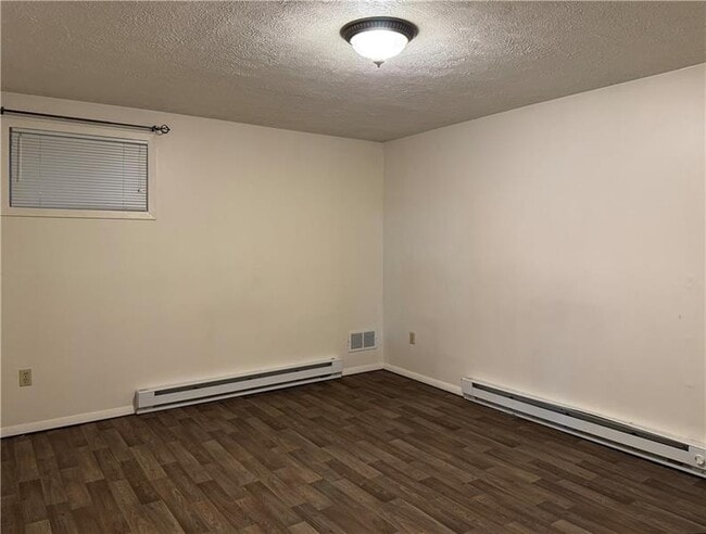 Building Photo - 505 McKee Ave