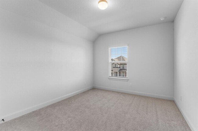 Building Photo - 508 Pinnacle View Dr