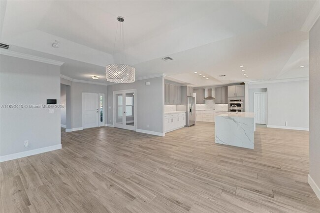 Building Photo - 4610 SW Masefield St
