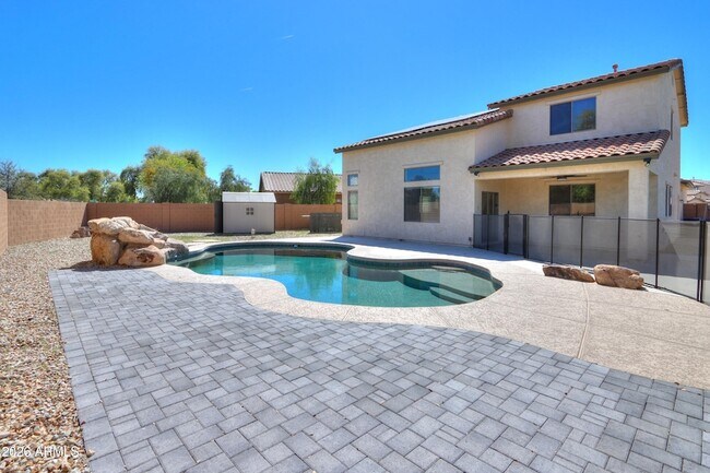 Building Photo - 39147 N Luke Ln