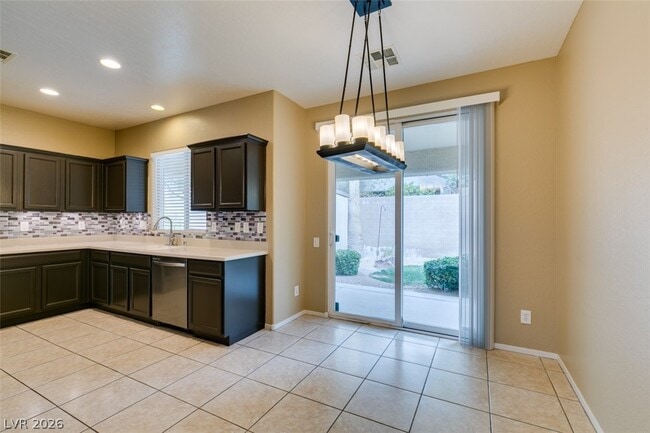 Building Photo - 2672 Dirleton Pl