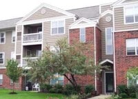 Building Photo - 125 Glengarry Dr