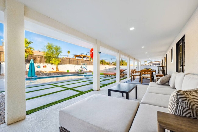 Building Photo - 131 Mescal Loop