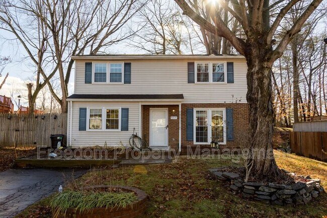 Building Photo - 5317 Macwood Dr