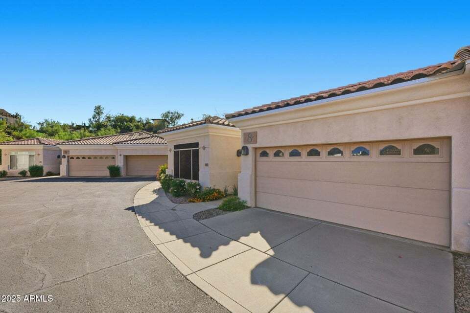 Building Photo - 1747 E Northern Ave